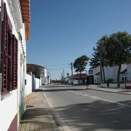 17 da Rua da Estação Vila São Pedro do Corval Exterior foto